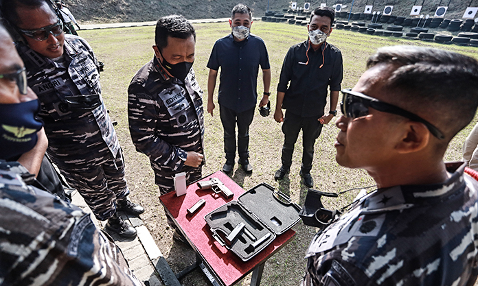 BTI Defence Introduces All Product Line-Up of the AREX Pistol Family to The Indonesian Navy - Puspenerbal